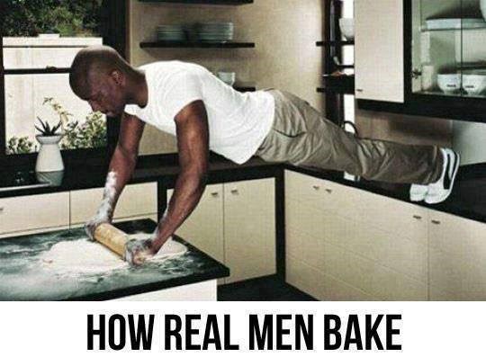 Pravi muškarci u kuhinji izgledaju ovako!