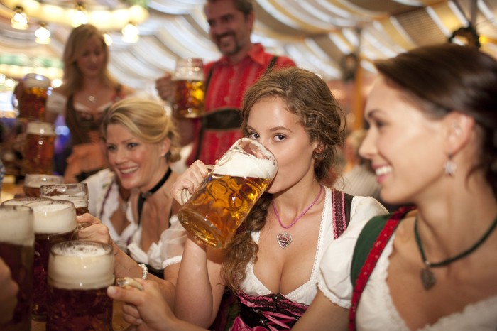 Čari Oktoberfesta: Loče pivu i zavodi te pogledom