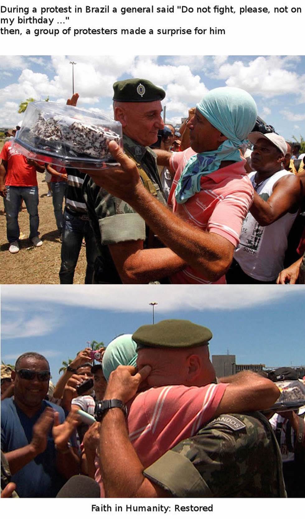 Brižni prosvjednici rasplakali nježnog generala