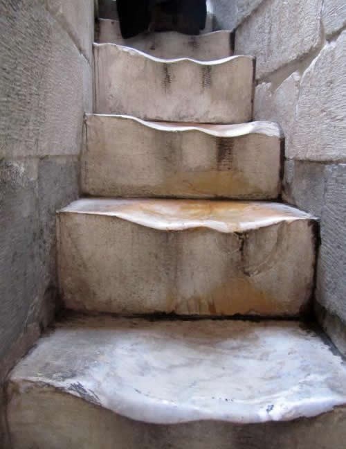 Stepenice kosog tornja u Pisi nakon 500 godina korištenja