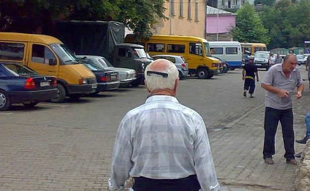 Uvijek spreman zalizati friz i zbariti komada