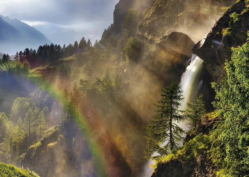 Bajkovita duga u planinskom raju