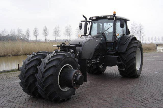 Najjači je baja u selu