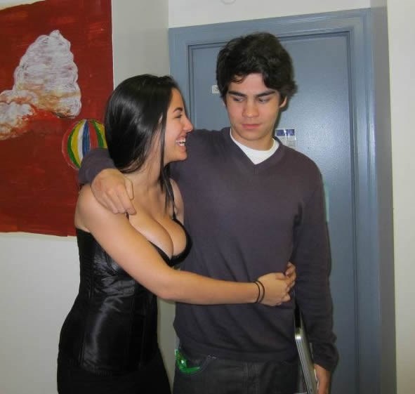 Volim te zbog tvoje.. ovaj.. pameti