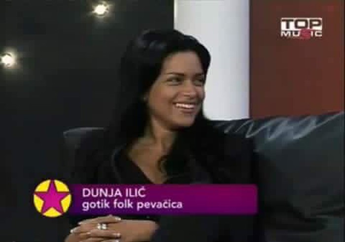 Pjevačica ČEGA!?