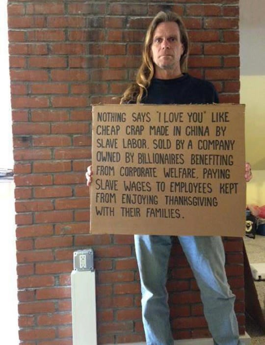 Božićni pokloni: Jeftino smeće kineskog roblja ili...?