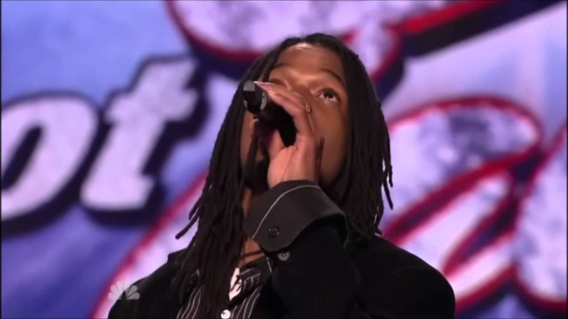 APSOLUTNI HIT: Sinatra se reinkarnirao u crnca s pletenicama!