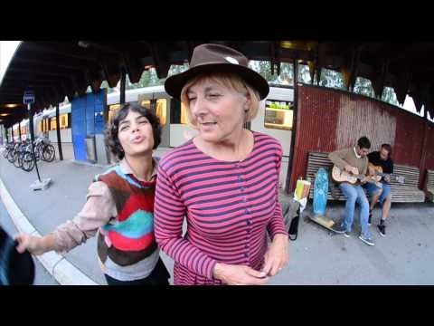 VIDEO: Godinu dana truda kako bi iznenađenjem mami pomogao pronaći ljubav!