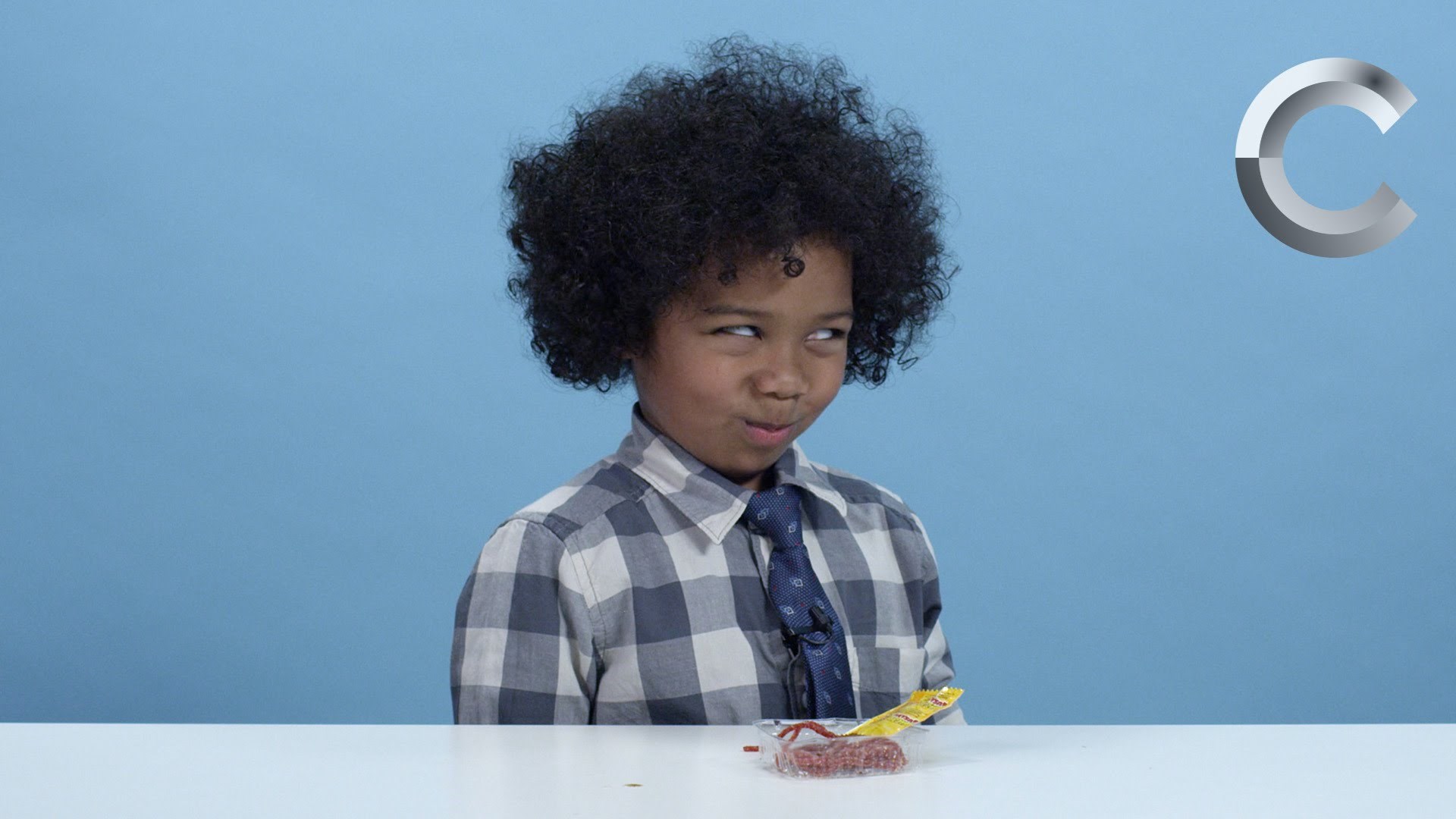 VIDEO: Klinci i slatkiši - savršena kombinacija. Ili ipak nije?