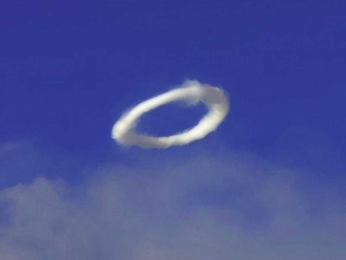 Vulkan Etna naučio pufkati prstene od dima