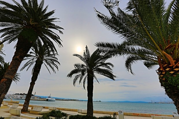 Splitu dosta zime, zaziva proljetno sunce