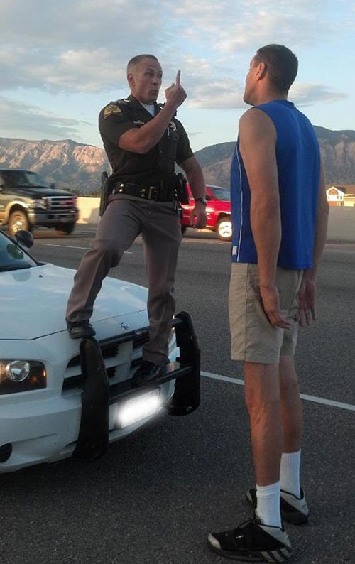 Sitan, ali dinamitan: Policajac drži lekciju "divu"