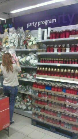 Supermarketi se pripremaju za blagdan Svih svetih, kupce je dočekao ovaj bizarni natpis!