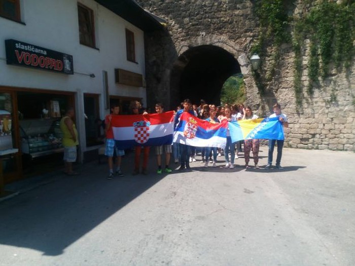 Odrasle debile djeca uče pameti!