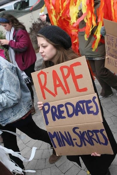 Za one kojima su žena i njena haljina krivi za silovanje