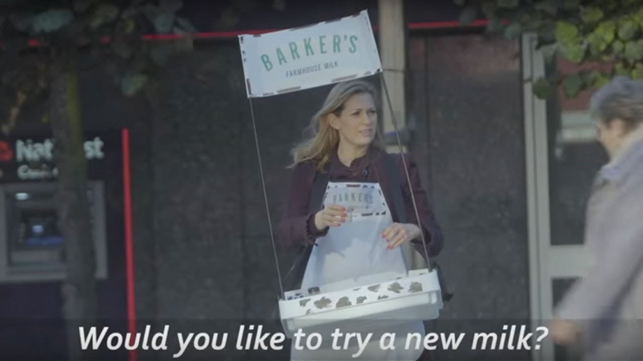 Dali su ljudima da popiju mlijeko, a nakon toga im rekli da su popili pseće mlijeko