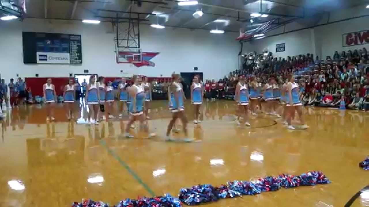 VIDEO: Izvele rutinu za 9/11, ali jedna je cura ukrala pažnju interneta. 