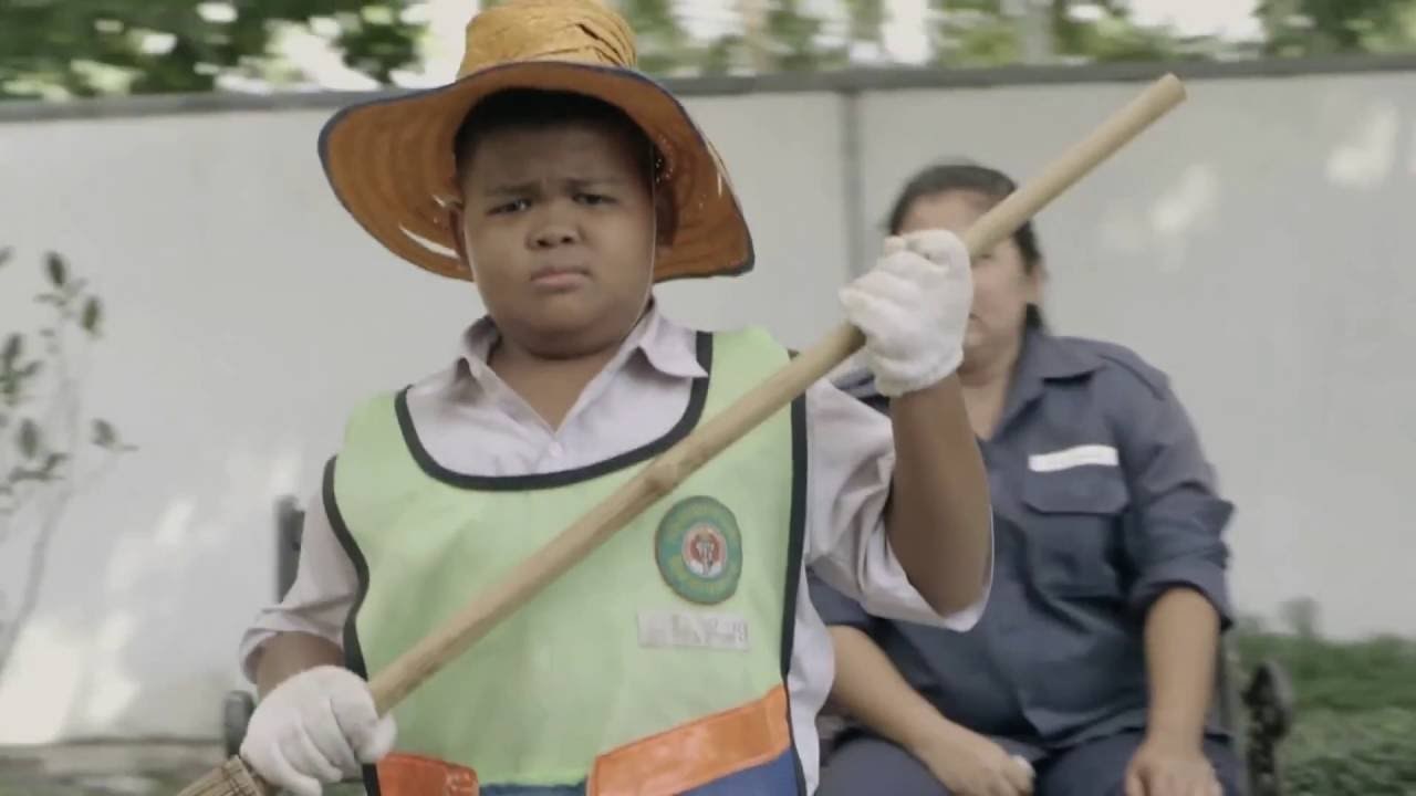 ODUŠEVIO JE UČITELJICU: Za njega je najbolji superheroj smetlar, razlog će vas rasplakati!