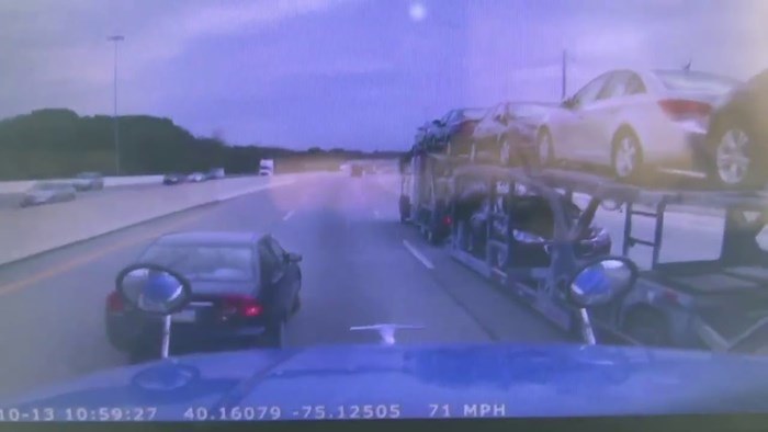 VIDEO Vozač pod svaku cijenu htio izaći s autoceste pa učinio neviđenu glupost!