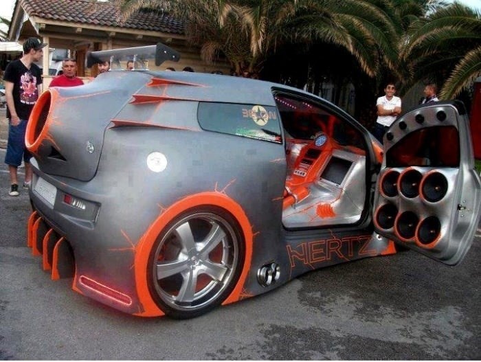 "Picolovac" u koji žena ni ne stane