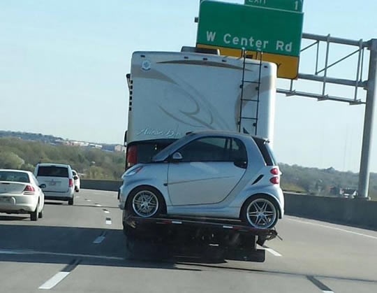 Dobar dan, nemam prtljage, samo auto