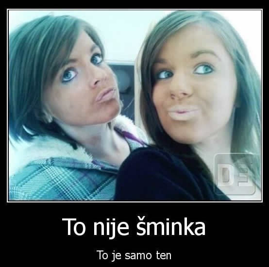 Stavile si lice za fotkanje