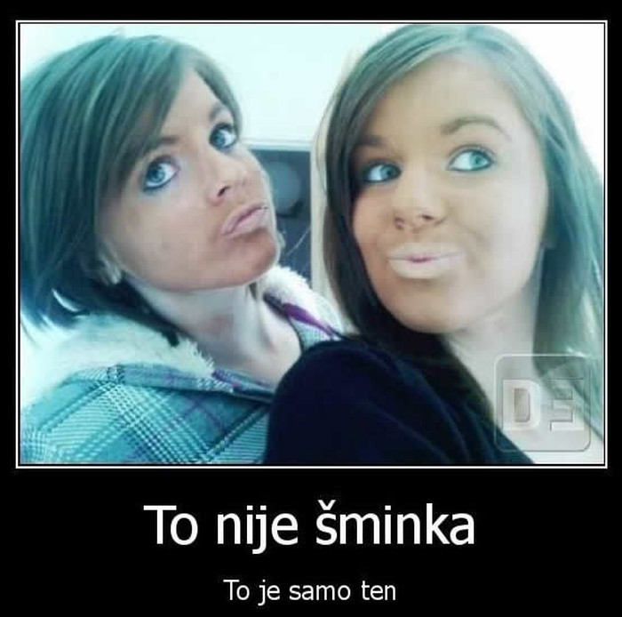 Stavile si lice za fotkanje