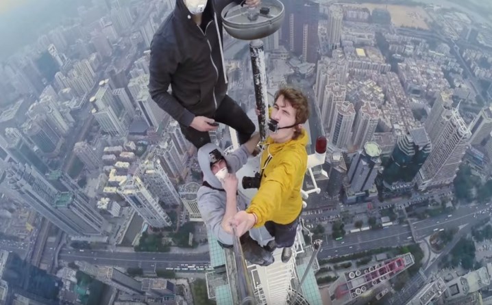 Najstrašniji selfie s vrha jednog od najviših tornjeva na svijetu