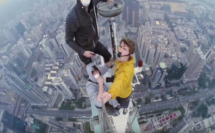 Najstrašniji selfie s vrha jednog od najviših tornjeva na svijetu
