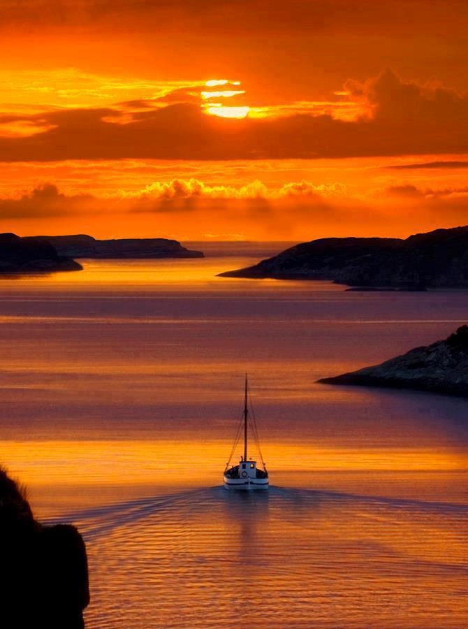 Bajkoviti suton i mirna plovidba u smiraj dana