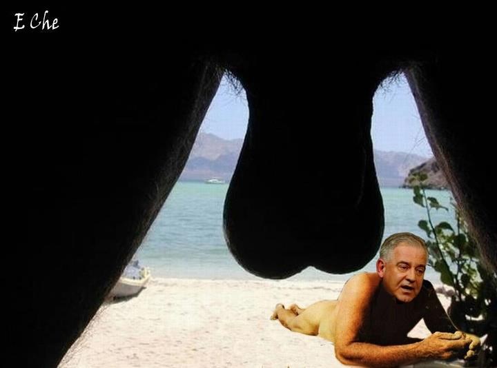 Preko dlakavih jaja do mafijaškog raja: Sandi uživa na plaži