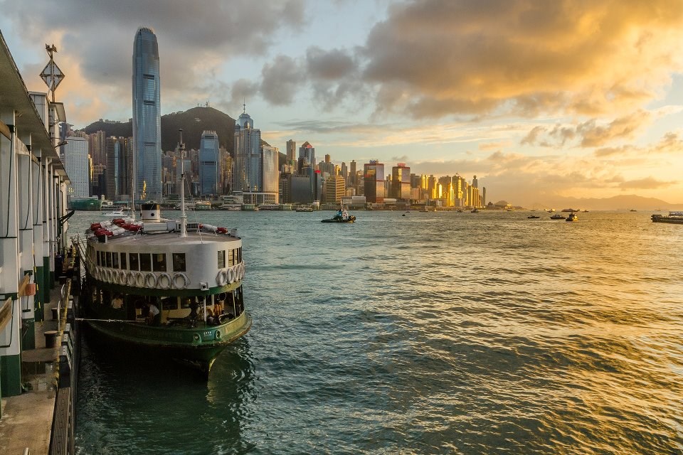Čarobni Hong Kong u zalazu sunca