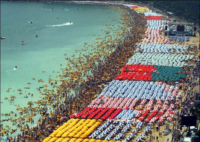 Ima ih k'o Kineza: Tipična plaža u Kini
