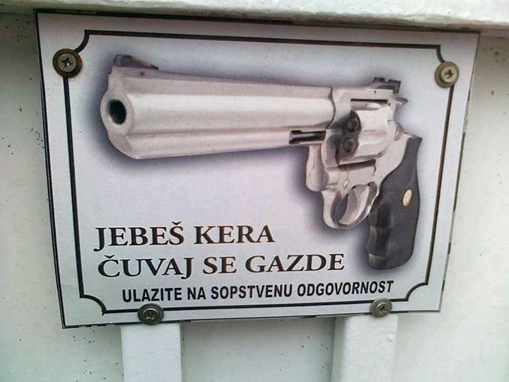 U ovoj kući grize gazda, a ne pas