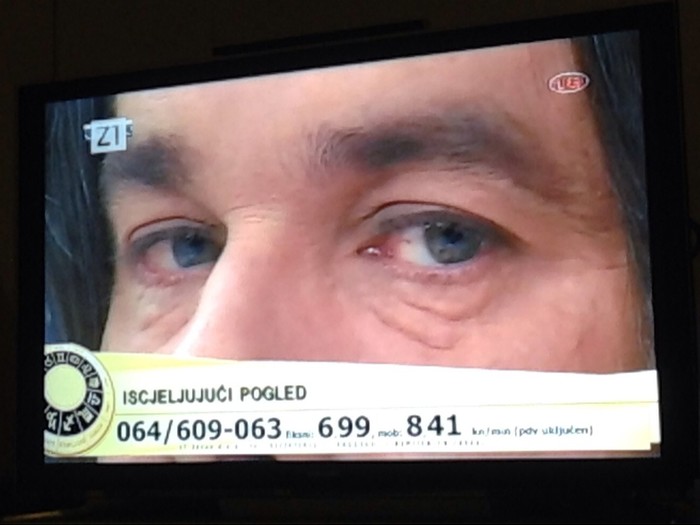 Iscjeljujućim pogledom topi novčanike