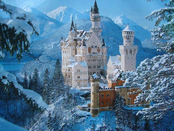 Dvorac Neuschwanstein u snježnoj idili