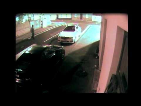 Video: Kreten napao auto - nokautirao se ciglom