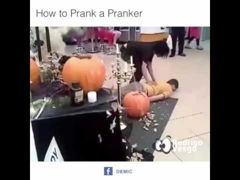 VIDEO: Genijalna fora kako prestraviti nekoga tko te pokušao uplašiti