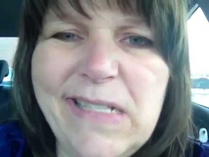 VIDEO Žena shvatila da je čeka moždani udar, pa mobitelom snimila simptome kako bi druge upozorila
