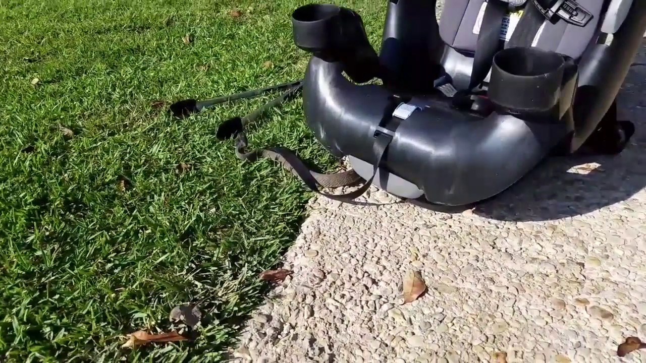 VIDEO Muškarac sasvim slučajno primijetio da se u dječjoj sjedalici krilo nešto što nikako nije smjelo biti tu