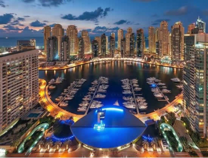 Čarobna večer marine u Dubaiju