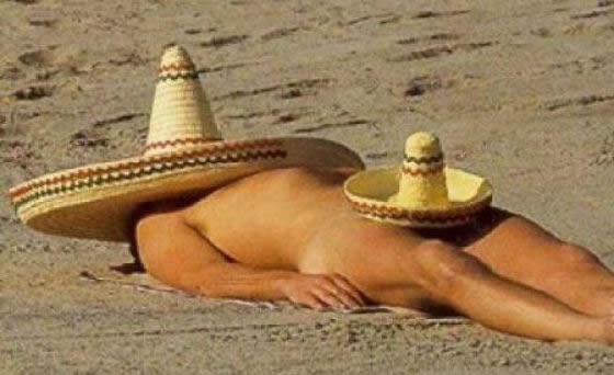 Nudistička plaža: Nos i ponos zaslužuju šešire