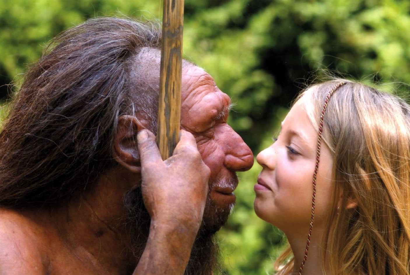 Usporedba neandertalca i današnjeg čovjeka