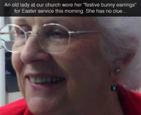 Ponosna bakica u crkvu došla s Playboy naušnicama