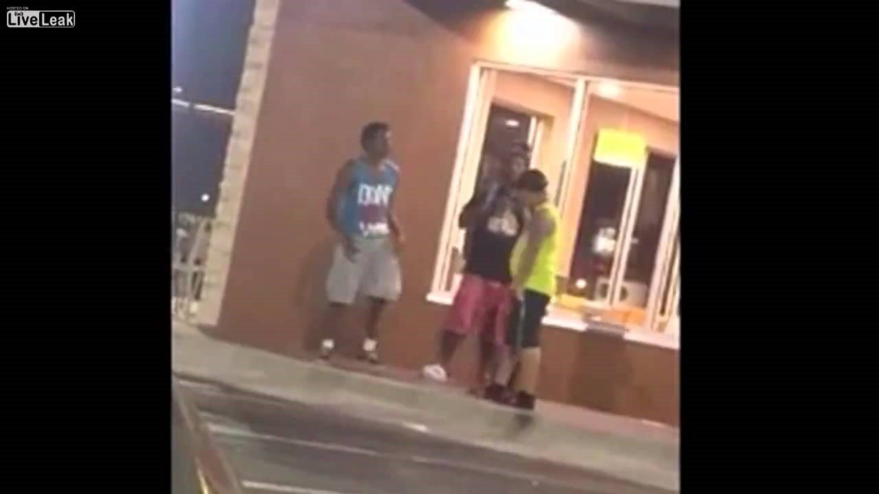 VIDEO: Kreten maltretirao beskućnika, nokautiran triput!