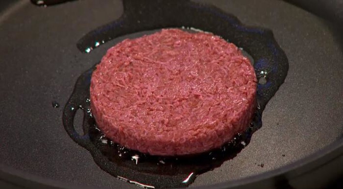 Prvi laboratorijski burger u povijesti