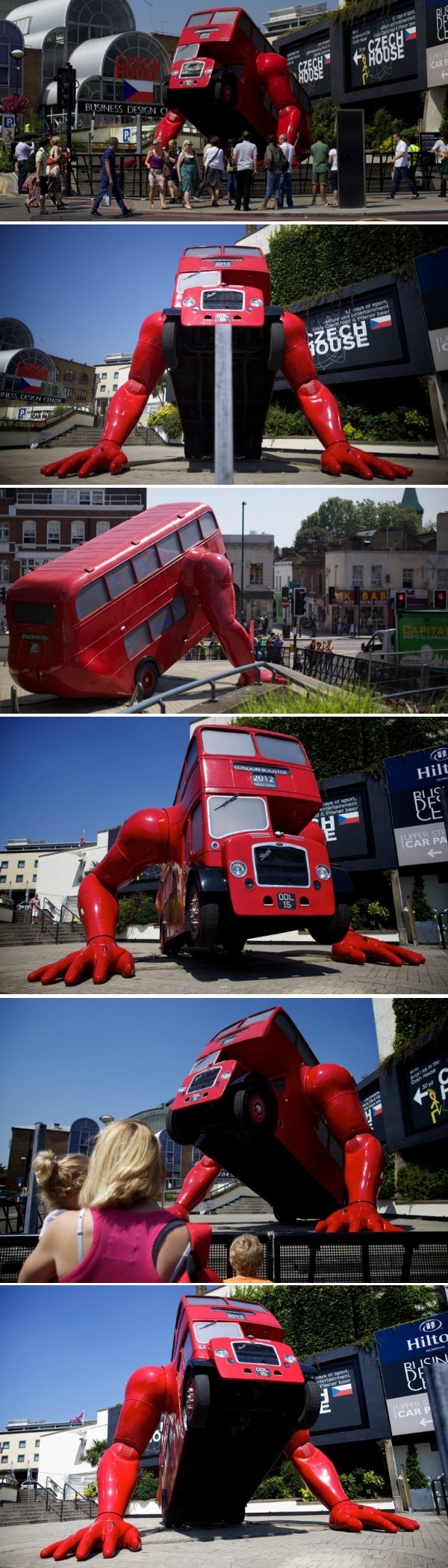 Posljednji sati do otvorenja OI: Autobus "pumpa" sklekove
