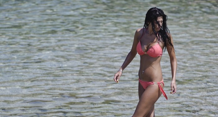 Zanosna crnka podigla temperaturu na spliskoj plaži Žnjan
