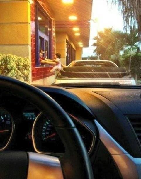 Izvolite, gospodine, Vaša McBeba