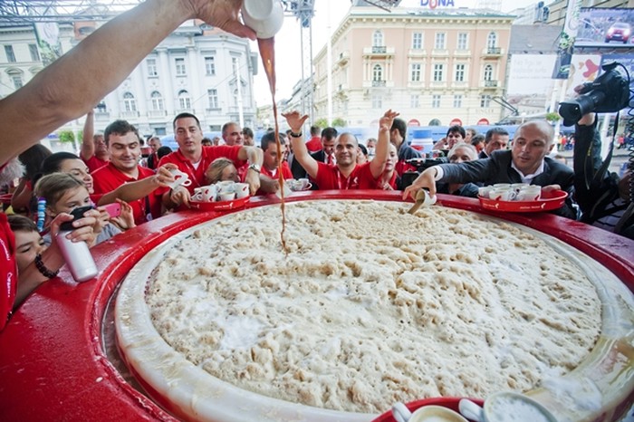 Najveći kapučino na svijetu skuhan u Zagrebu